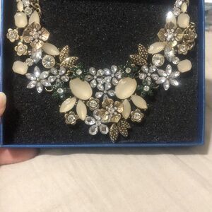 Elegant Floral Statement Necklace